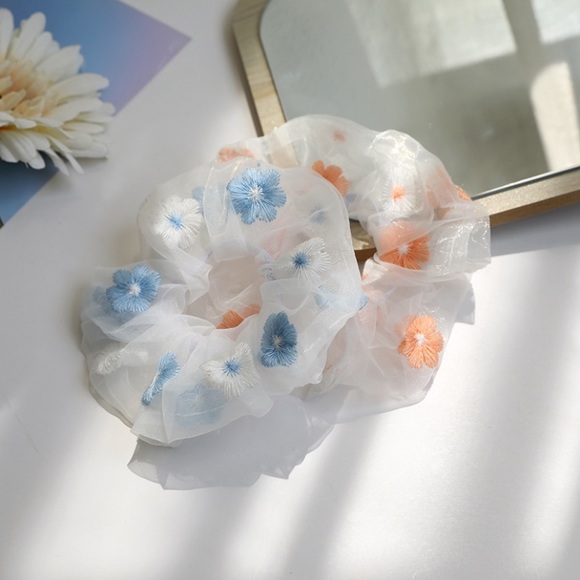 🌼Embroidery Floral Hair Tie Scrunchie - Picture 4 of 8